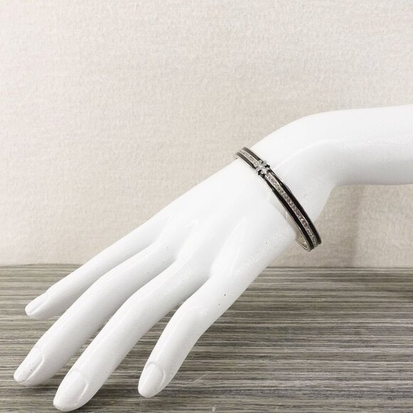 Tory Burch Kira Pave Enamel Hinge Bracelet Black/ Silver OS - Picture 14 of 14